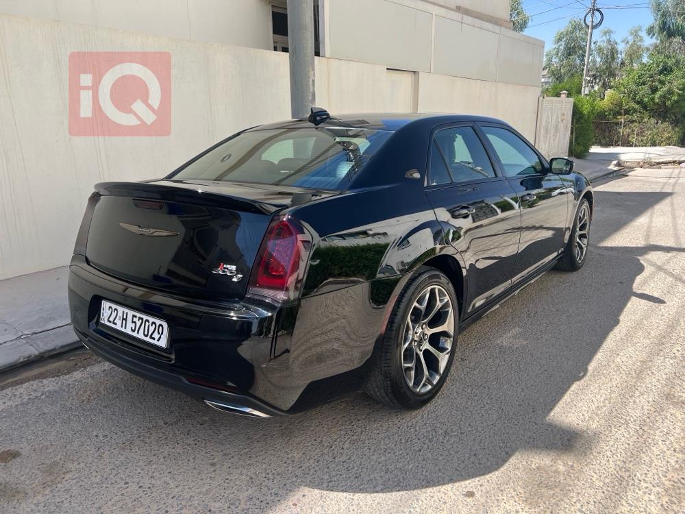 كرايسلر 300